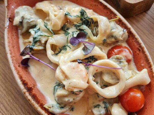 Кафе Маруся - Рапан с кальмарами и креветками