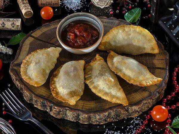 Leroy - Мини-чебуреки с мясом