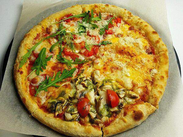 Ribs - Пицца четыре ассорти