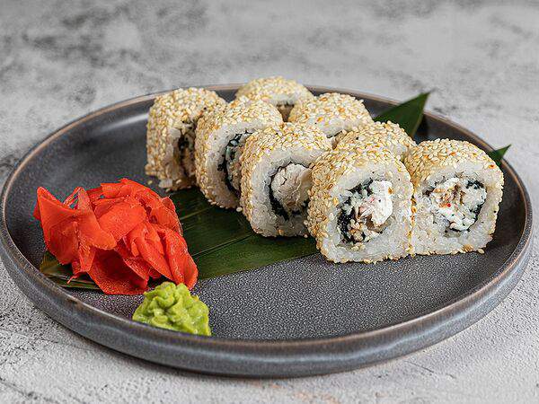 Yoshi Sushi & Mulino Pizza - Калифорния ролл в кунжуте