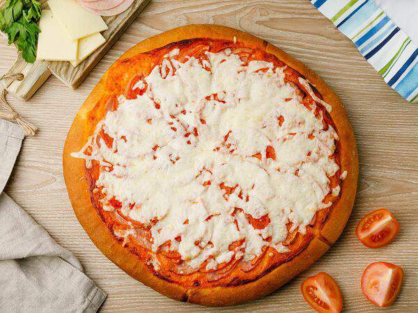 Джем - Пицца домашняя с салями и огурцами