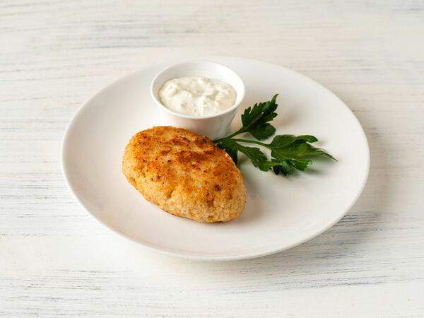 Пироговый Дворик - Котлета рыбная с соусом тартар