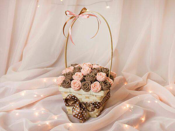 F.Lovers - Ассорти 33 розы в корзинке