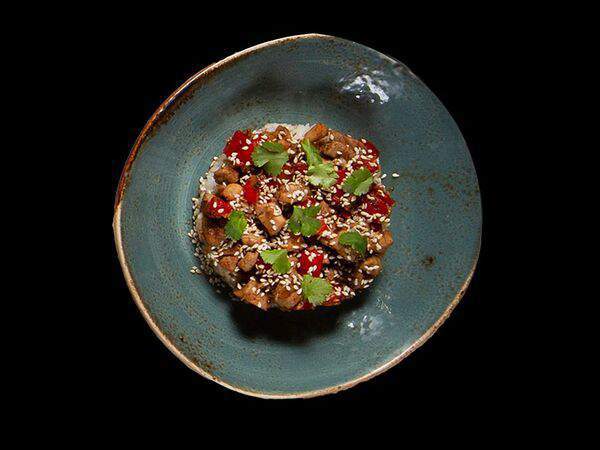 Fabrika - Курица в кисло-сладком соусе