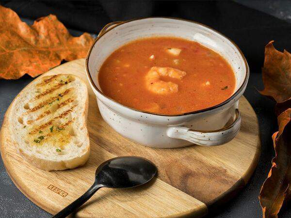 Mesto - Томатный суп с морепродуктами