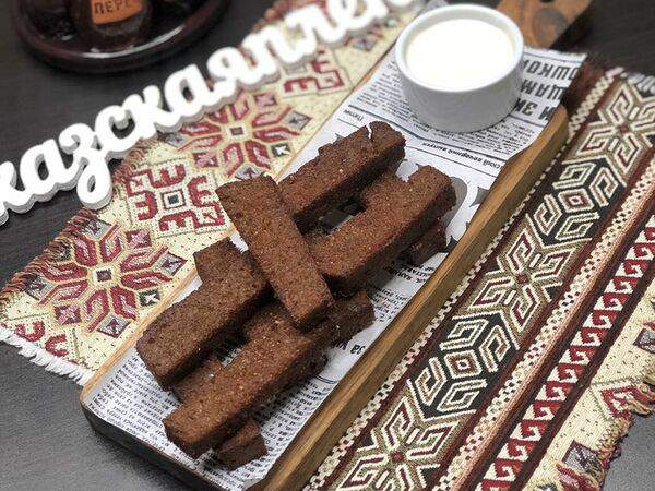 Кавказская пленница - Гренки с чесночным соусом
