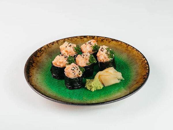 Avocado queen - Тар-тар ролл с гребешком