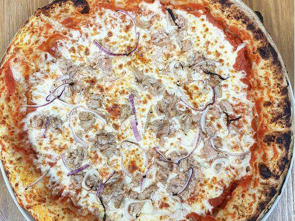 Pizza Napoli - Тунец с Красным луком