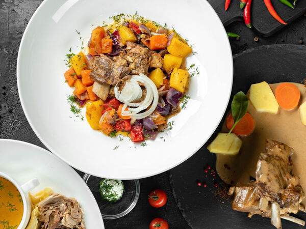 Ресторан Урал Тау на Гоголя в Уфе