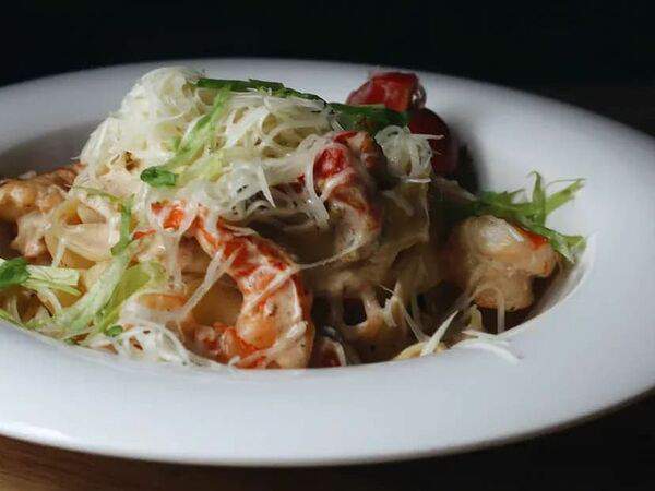 Get together - Спагетти с чернилами каракатицы и морепродуктами