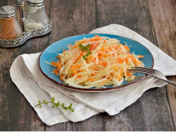 Сковородка - Салат Капустный с морковкой