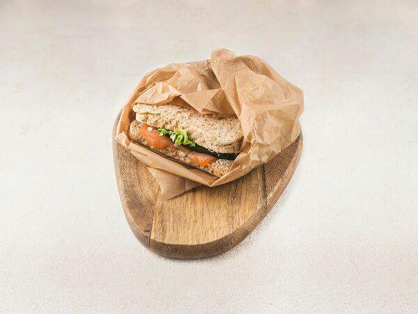 Сгущенка - Сэндвич с лососем и соусом тар-тар