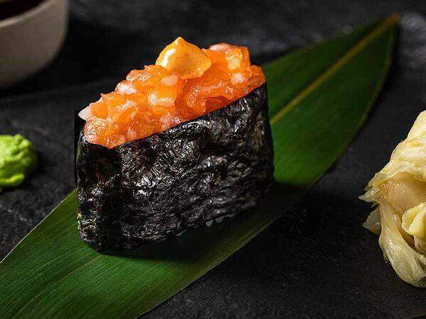 Mr Tigay - Гункан с лососем