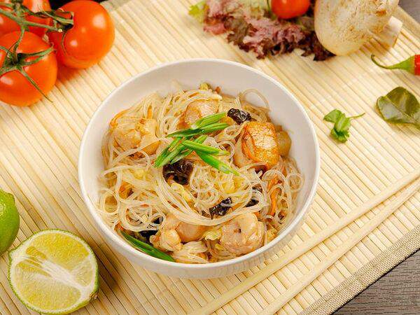 Kung Pho - Стеклянная лапша в тамариндовом соусе