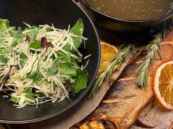 Wedka - Обед из муксуна горячего копчения