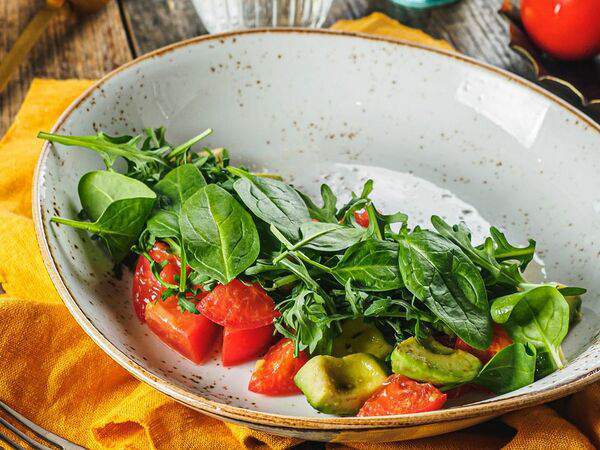 La Famiglia - С томатами и авокадо