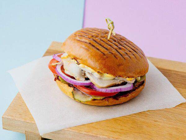 Бобы - Бургер с курицей Xxl