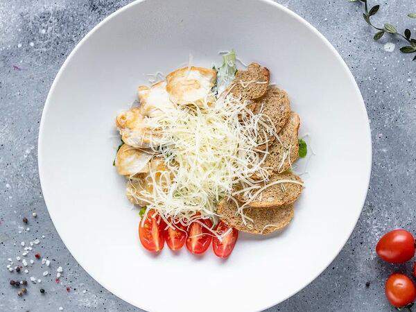 Gagarin Gastro Bar - Цезарь с курицей