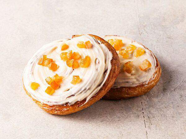 Пекарня Konigsbacker - Слойка-витушка с Апельсином и сливочным кремом