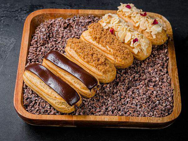 Fish Point - Эклер с заварным кремом