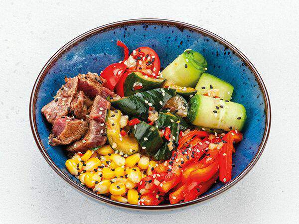 AVO Kitchen & Bar - Боул с говядиной