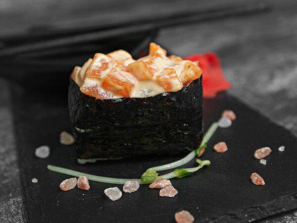 Мука и рис - Острые гунканы с лососем