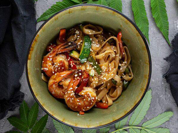 Sailor Moon - Удон с креветками на сливочной основе