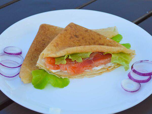 Ежевика - Блинчики с семгой