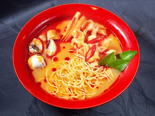 Вьетнэм - Суп Том Ям с лапшой