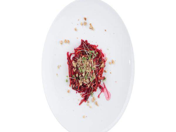 Петрушка - Салат из свеклы с грецким орехом