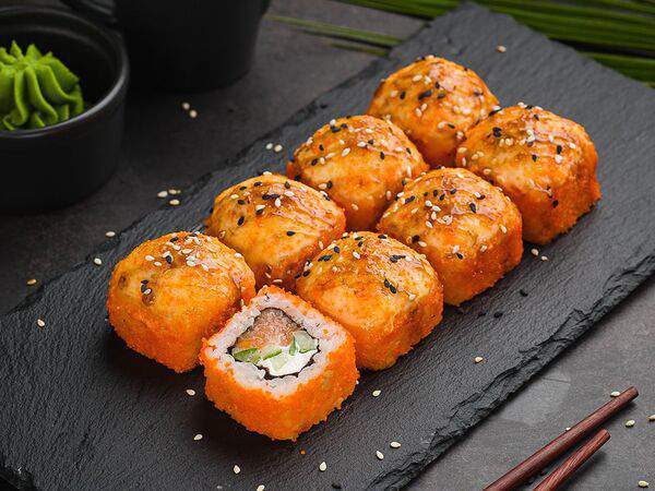 Рыба закусывала - Ролл Запеченная Калифорния с лососем