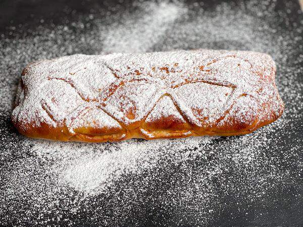 Шашлык тандыр - Штрудель с повидлом и творогом