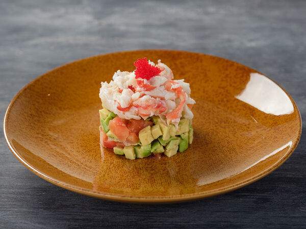 Su Mo - Салат из авокадо с мясом камчатского краба