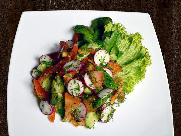 Трактиръ - Салат из свежих овощей