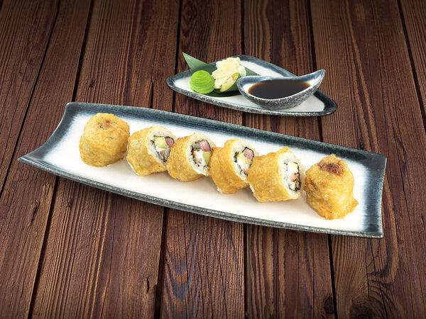 Тук-тук панда - Тёплый ролл с лососем, тунцом и угрём