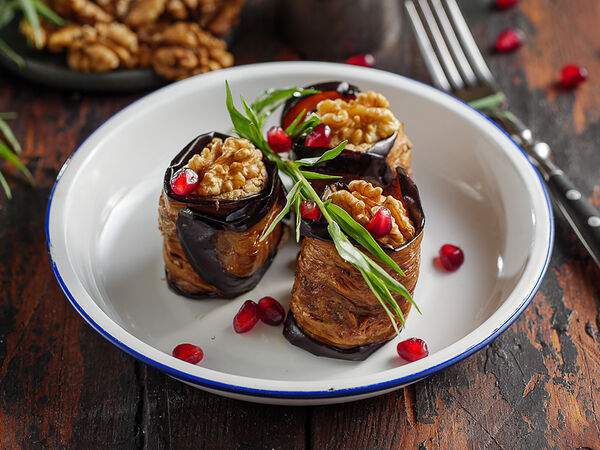 Оазис - Рулетики из баклажан с сырной начинкой