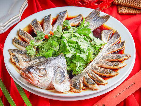 Китайская грамота - Сибас на пару по-сычуаньски