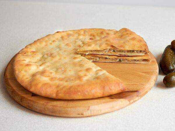 Pirogi Chita - Пирог осетинский с курицей и маринованными огурчиками