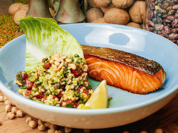 Южанин - Лосось с салатом табуле