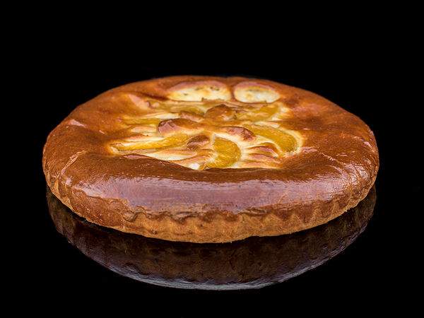 Брецель - Пирог творожный бриошь с персиком