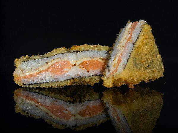 Cити ролл - Японский сендвич с лососем