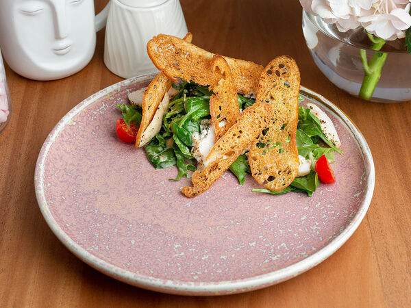 Nuga - Микс-салат с хрустящей курочкой