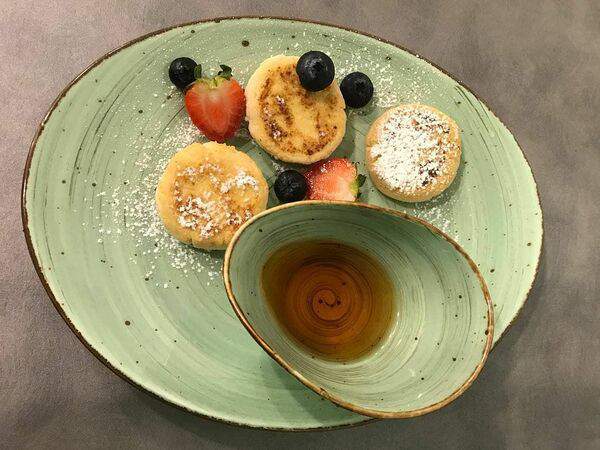 Vegan Friends - Сырники с кокосовой карамелью