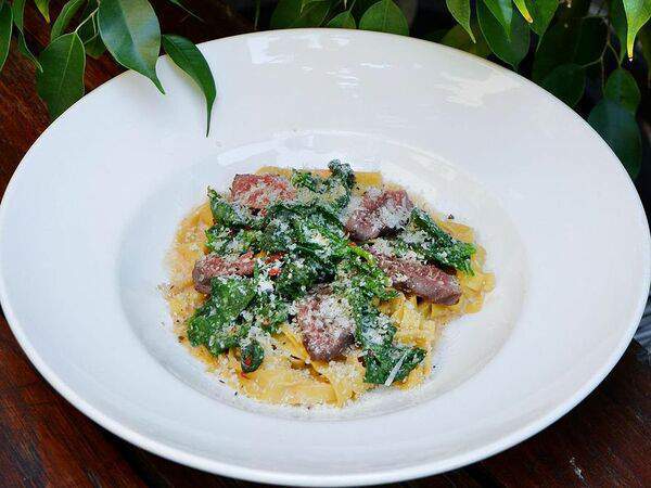Беллуччи - Тальятелле с телятиной и шпинатом