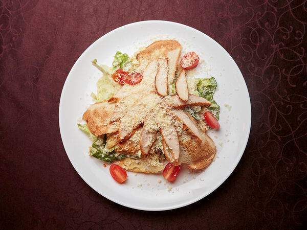 Аура - Салат Цезарь с курицей