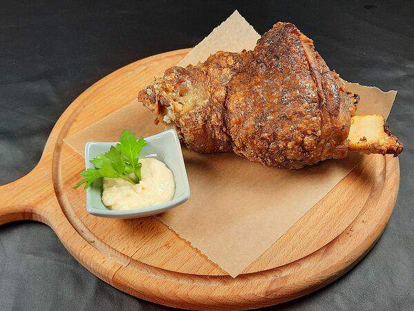 Всем Своим - Рулька обжаренная во фритюре