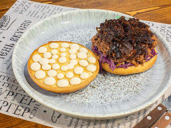 Бар Баревич - Бургер с рваной говядиной