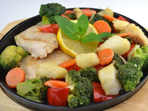 Солянка - Филе Морского окуня с овощами