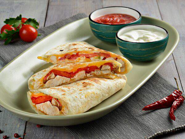 ВкусняША - Кесадилья с курицей