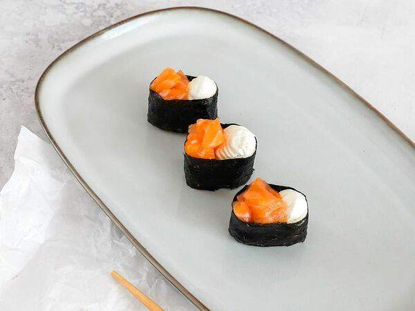 Poke Poke - Гункан Лосось Сыр